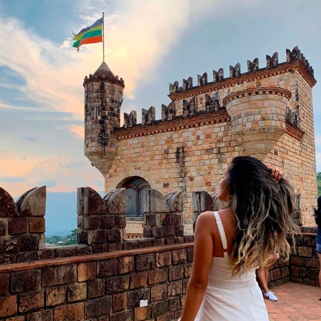 Tour Lamas Nativo y su castillo